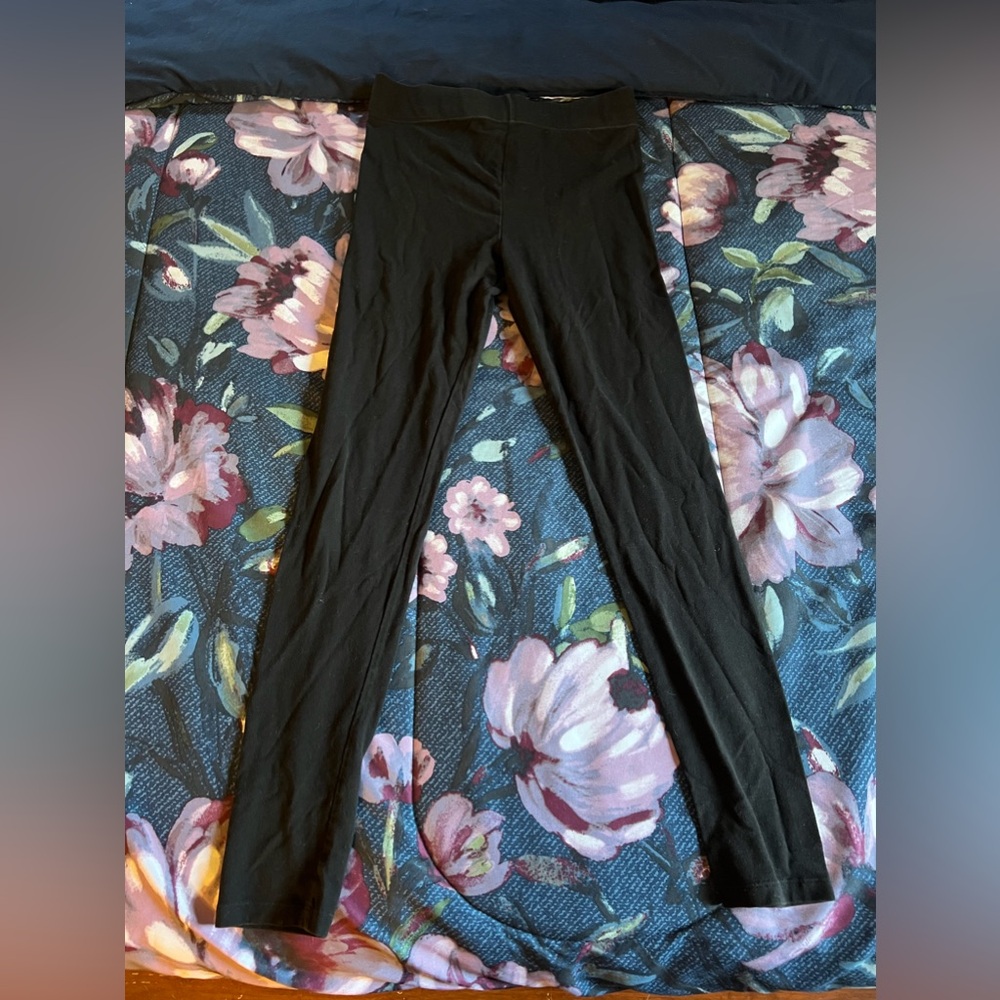 Forever 21 medium black leggings. No pockets